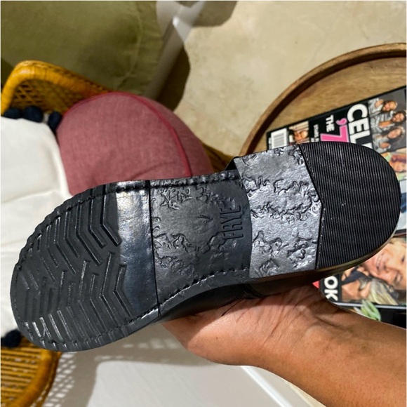 FRYE Veronica Boot - Picture 7 of 9